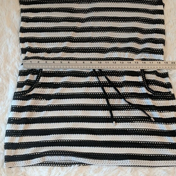 Calvin Klein Black and White Swimsuit Cover-Up S/M - Picture 7 of 9